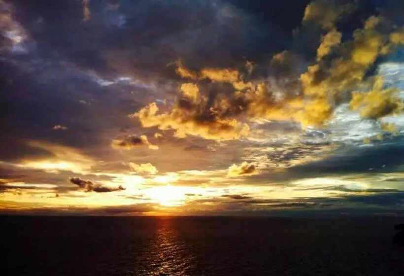 Hotelli Ocean View Resort   Koh Sichang