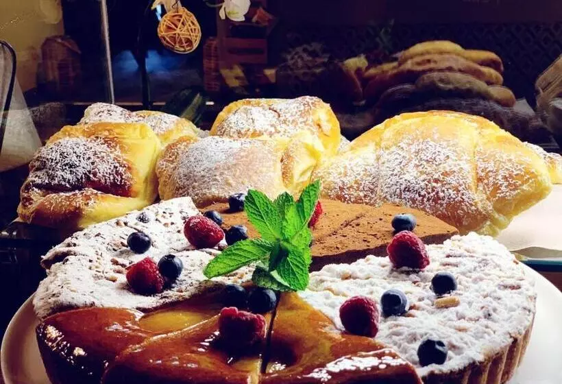 تختخواب و صبحانه Pepper Suite