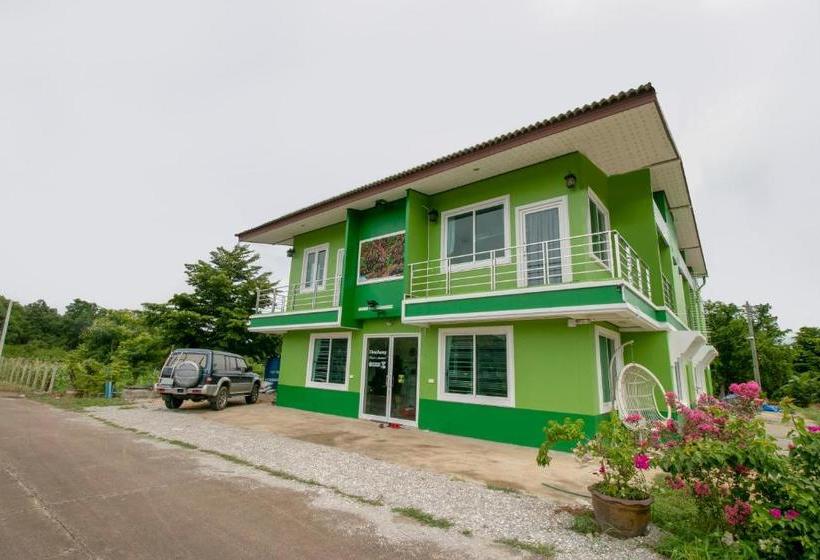 فندق Oyo 956 Thachang Resort