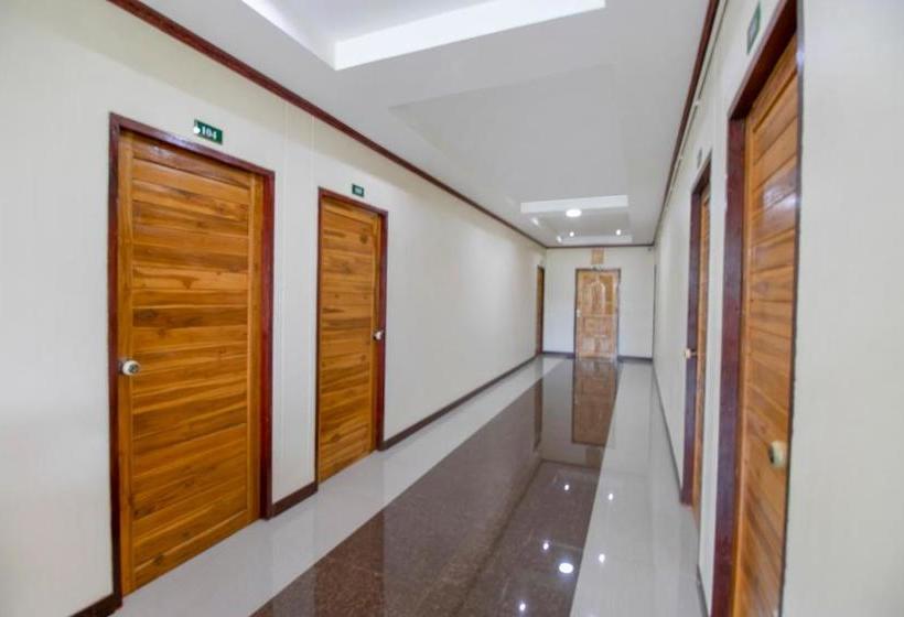 فندق Oyo 956 Thachang Resort