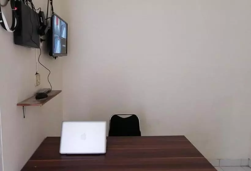 Hotelli Spot On 3708 Rancabali Homestay