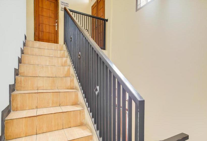 בית מלון כפרי Spot On 3708 Rancabali Homestay