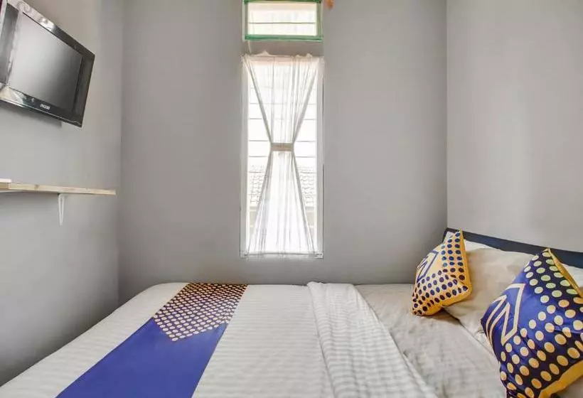 Hotelli Spot On 3708 Rancabali Homestay