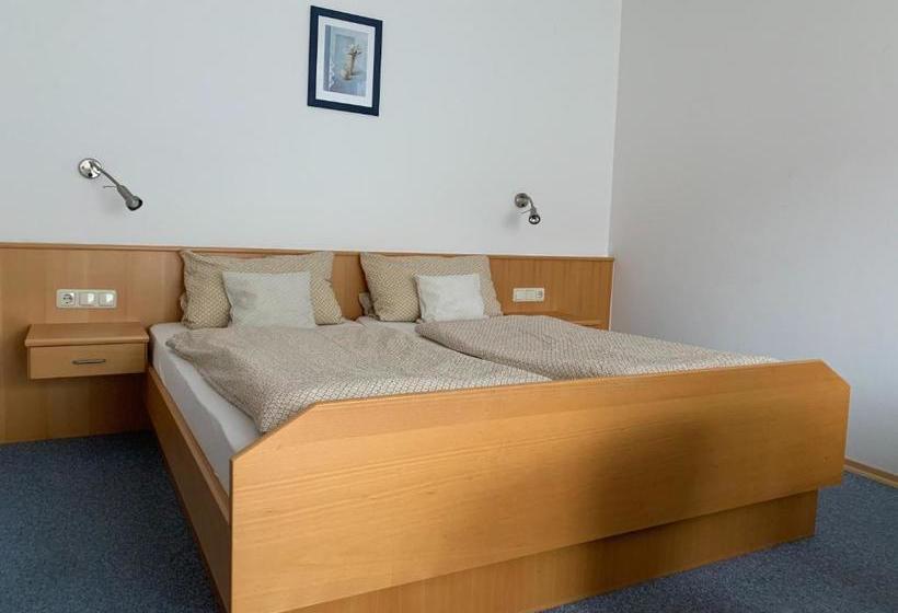 הוסטל Landgasthof Achatz