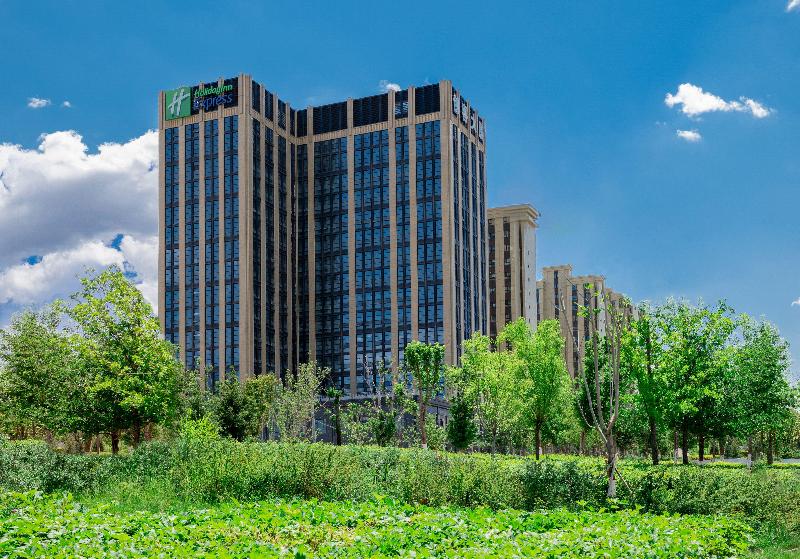 فندق Holiday Inn Express Urumqi Station By Ihg