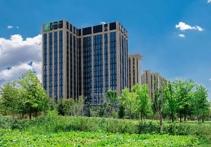 Hotelli Holiday Inn Express Urumqi Station By Ihg