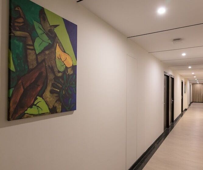 酒店 Mojatel By Icon