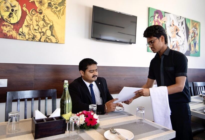 酒店 Mojatel By Icon