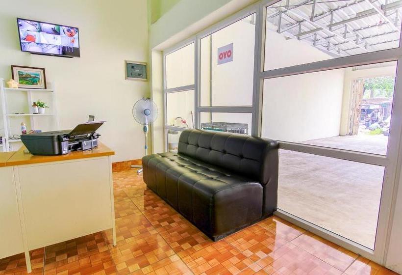 هتل Oyo 3493 Nami House