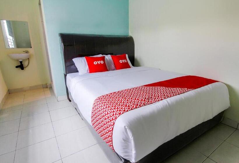 هتل Oyo 3493 Nami House