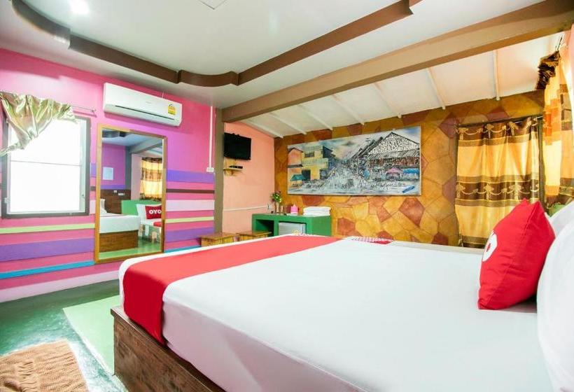 בית מלון כפרי Oyo 947 Therm Suk Resort