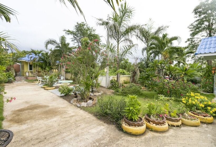 호텔 Oyo 953 Tawan Resort