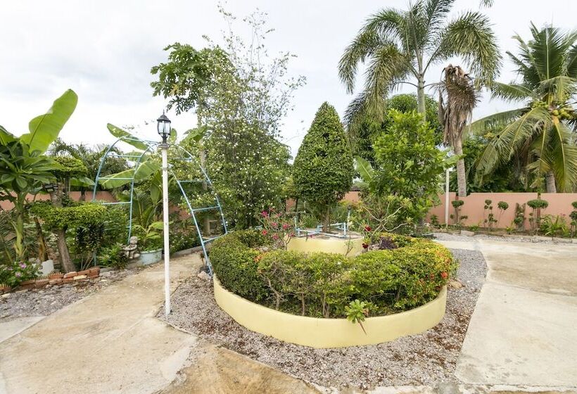 호텔 Oyo 953 Tawan Resort