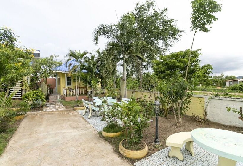 호텔 Oyo 953 Tawan Resort