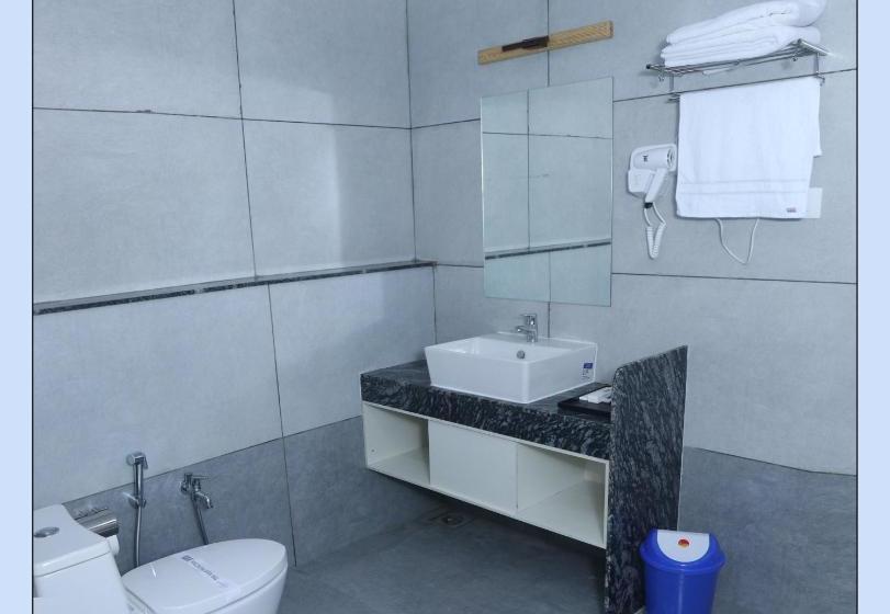 Hotel The Grand Astoria Somanth