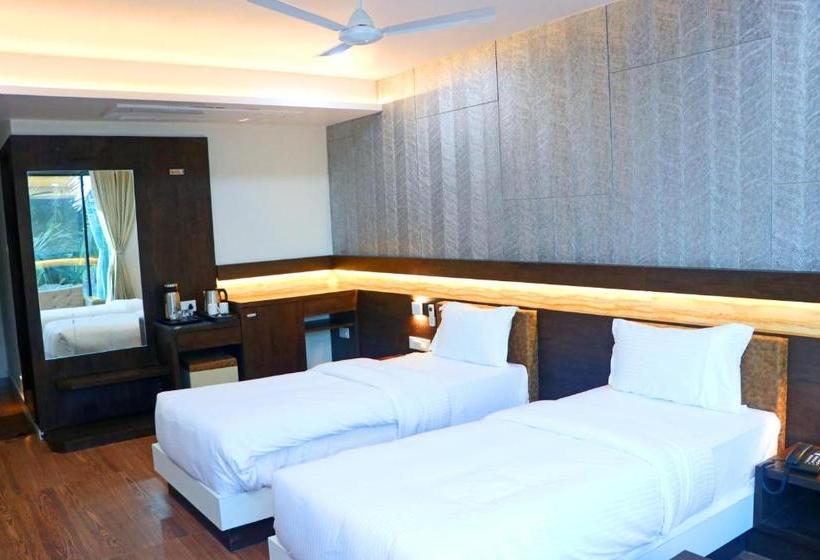 Hotel The Grand Astoria Somanth