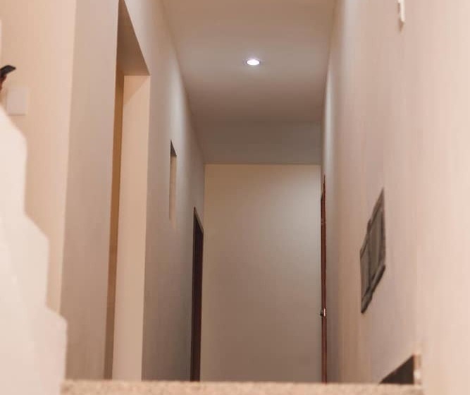 La Lola Hotel & Suites