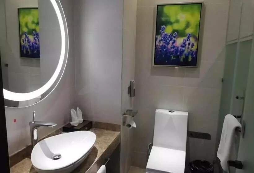 Lavande Hotels·nanjing Dachang Metro Station
