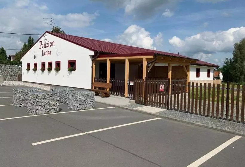 ペンション Penzion Lenka