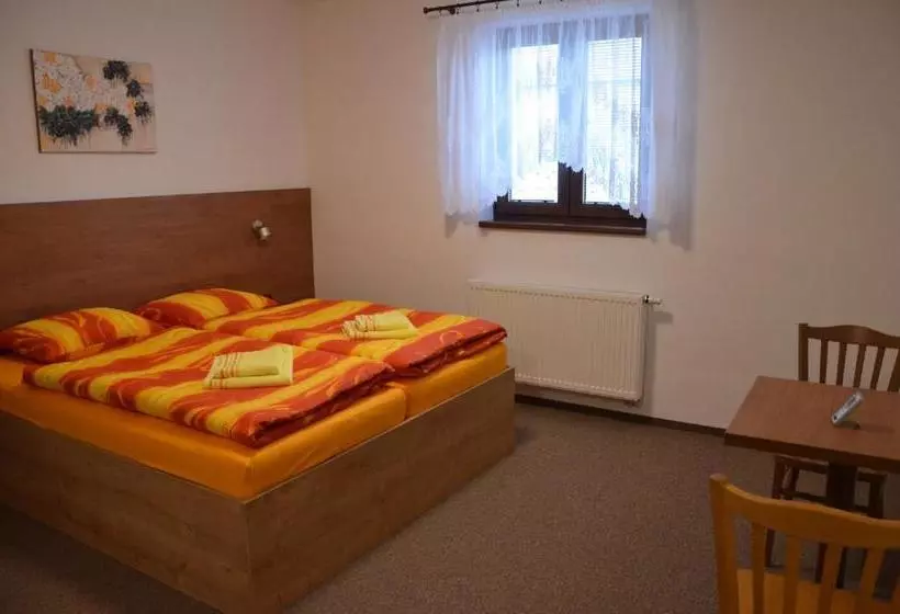 ペンション Penzion Lenka