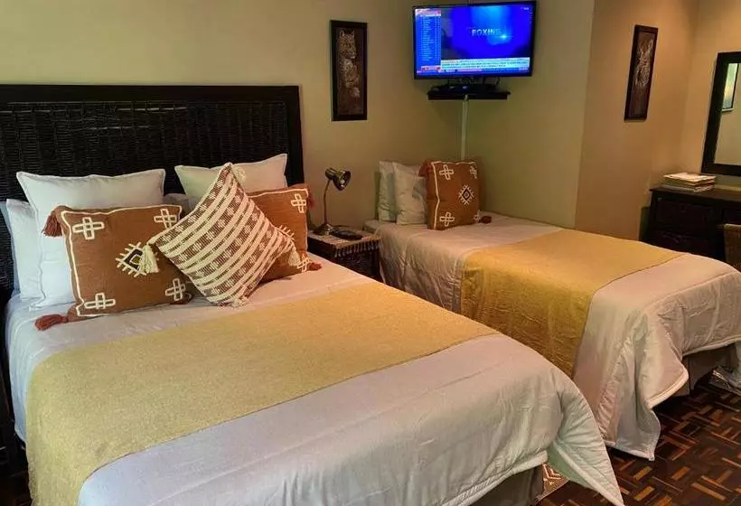 پانسیون Tula@159