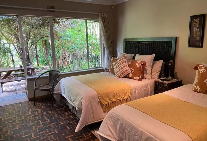 پانسیون Tula@159