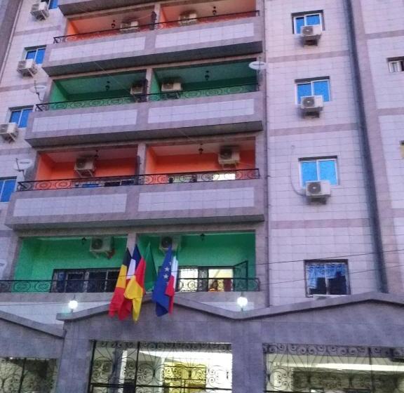 تختخواب و صبحانه Dream S House Bonamoussadi Studio