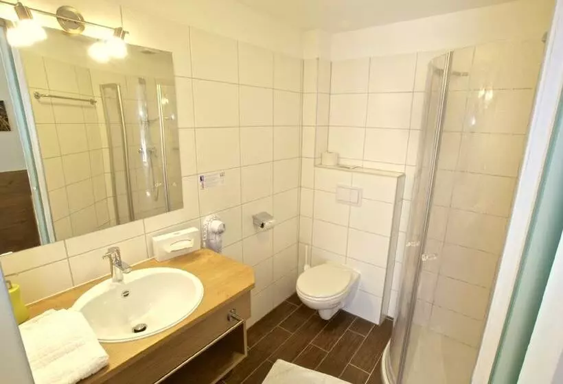 Gasthof Hotel Zur Linde