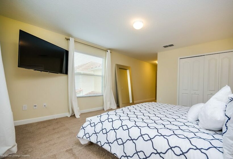 Fantastic Resort 5 Bed 5 Bath Villa With Pool