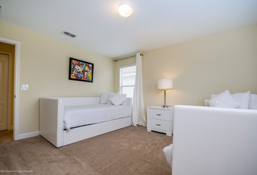 Fantastic Resort 5 Bed 5 Bath Villa With Pool