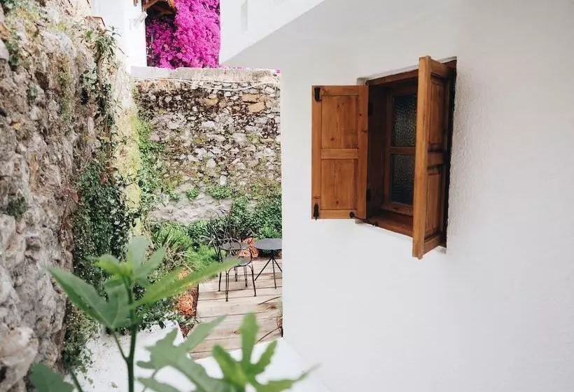 Bono Houses Cottage