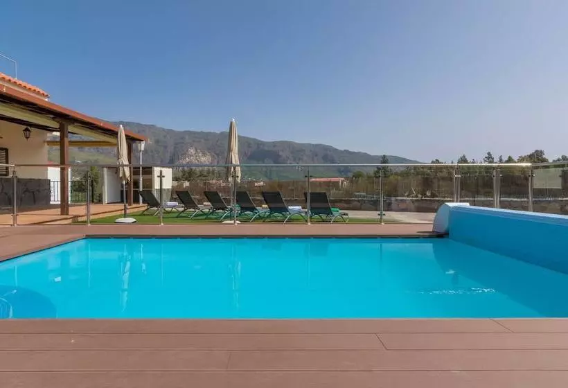 Casa De Vacaciones Con Piscina Compartida Ii