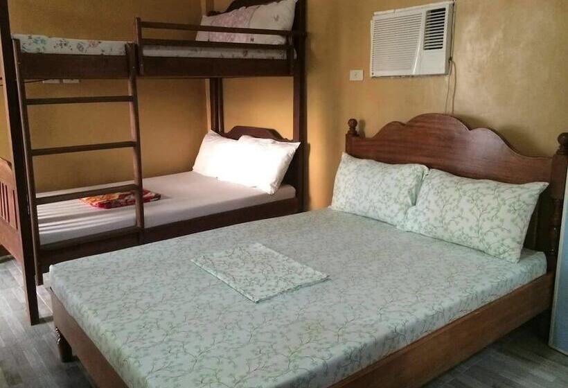 Hotel Megi Beach House