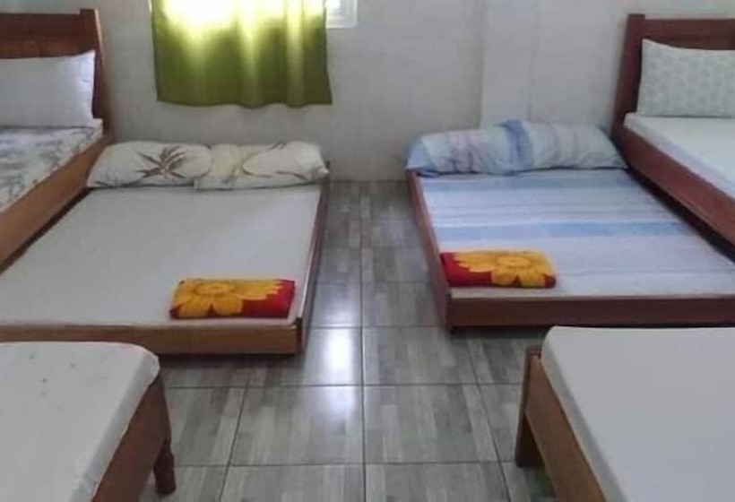 Hotel Megi Beach House