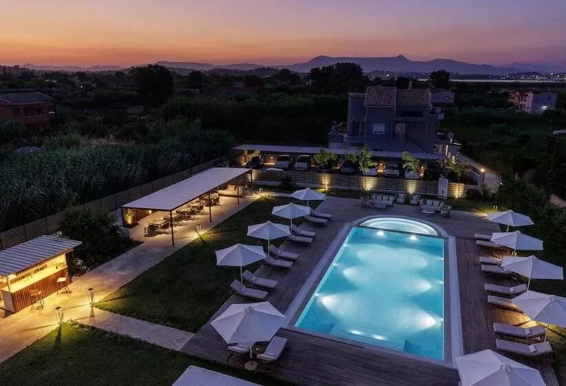 هتل V Luxury Suites