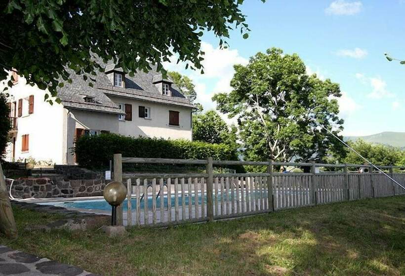 بنسيون Centre De Trielle