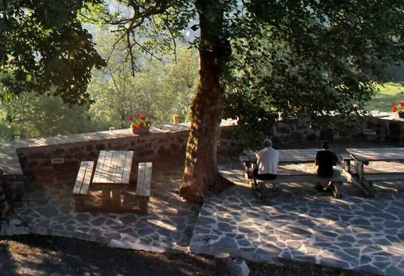 بنسيون Centre De Trielle