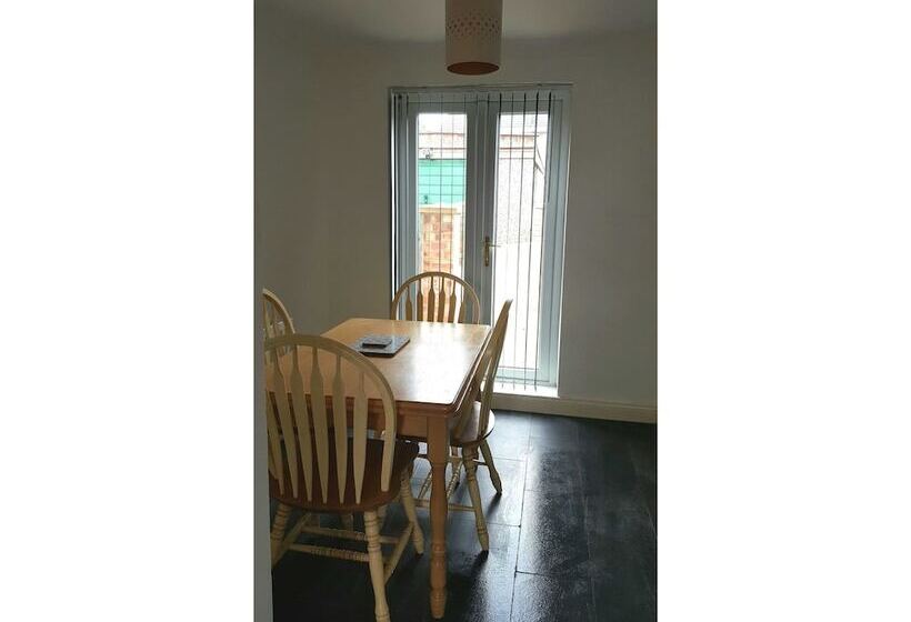 پانسیون Hollinside Road