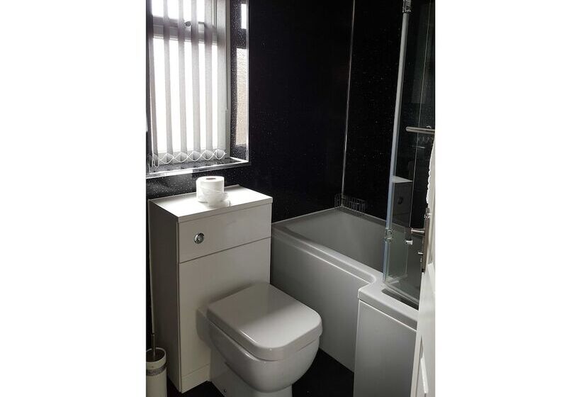 پانسیون Hollinside Road