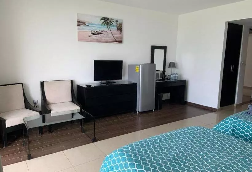 Majatalo Town Center Paradise In Playa Blanca