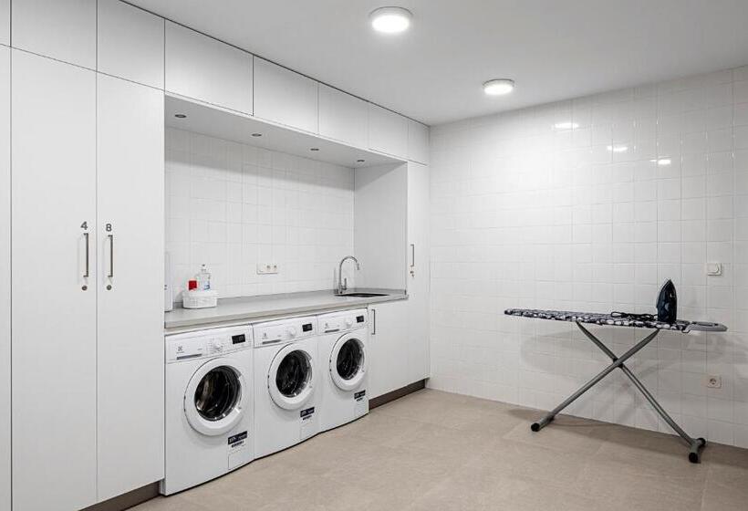 Apartamentos Y Estudios Céntricos Conil Home Suite