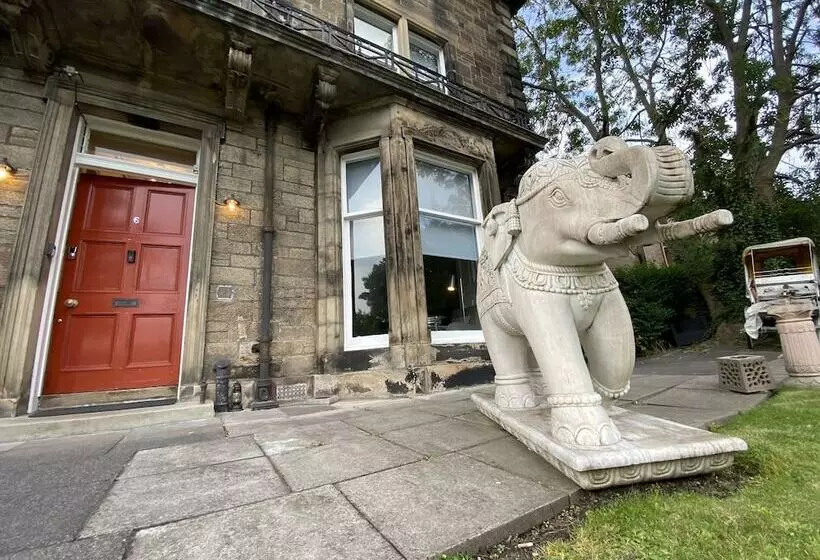 هتل No6 West Coates