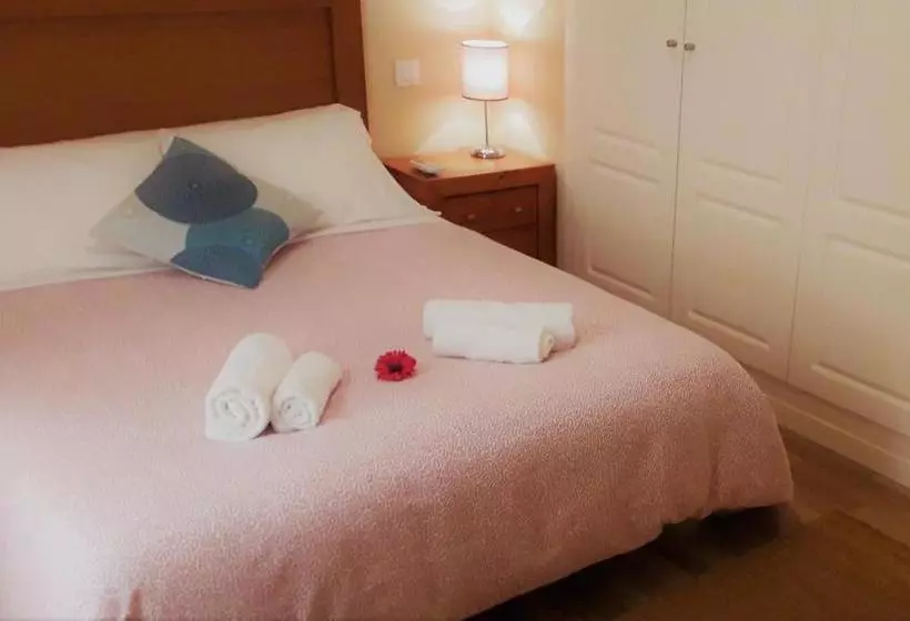 Majatalo Bobo Rooms San Julian