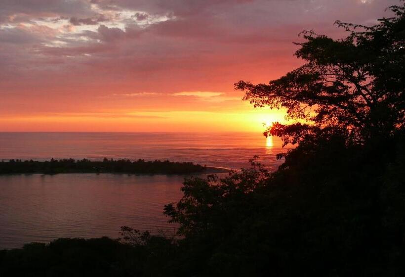 ホテル El Paraiso Azul