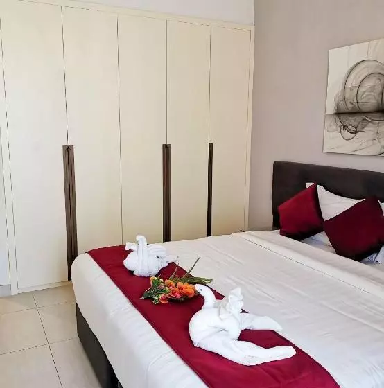 هتل The Spot Residence