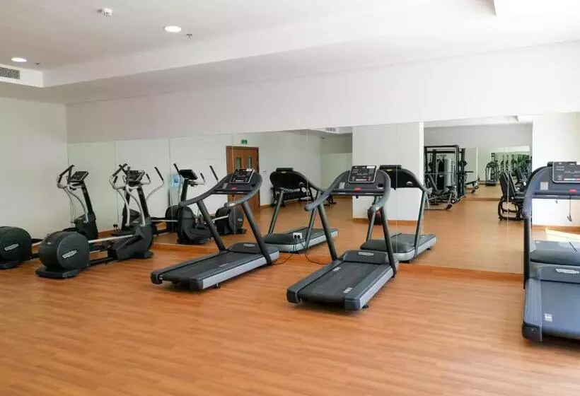 هتل The Spot Residence