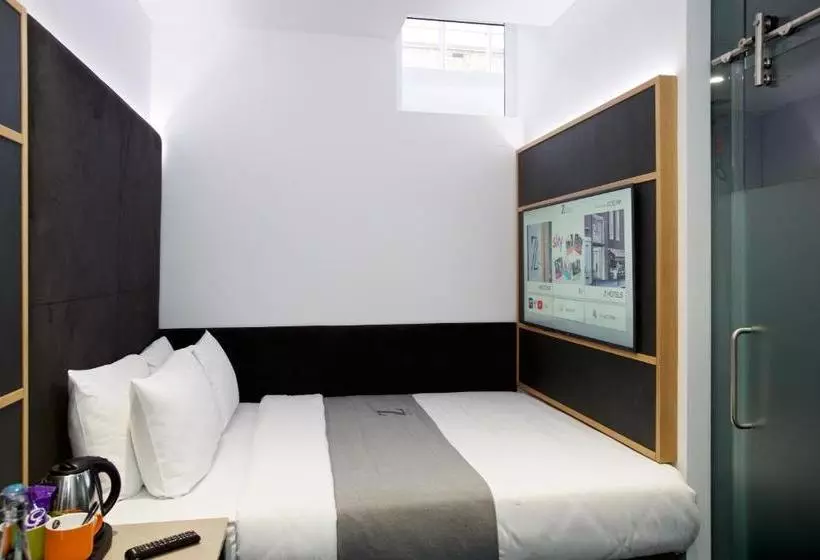 The Z Hotel Trafalgar