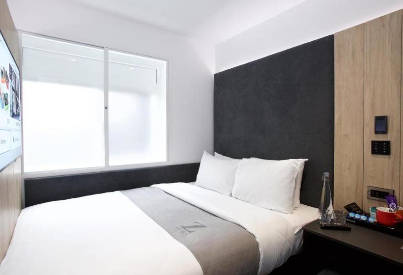 The Z Hotel Trafalgar