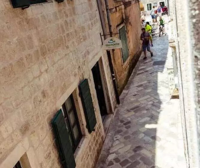 پانسیون Antika Guesthouse