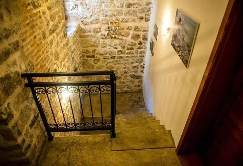 پانسیون Antika Guesthouse